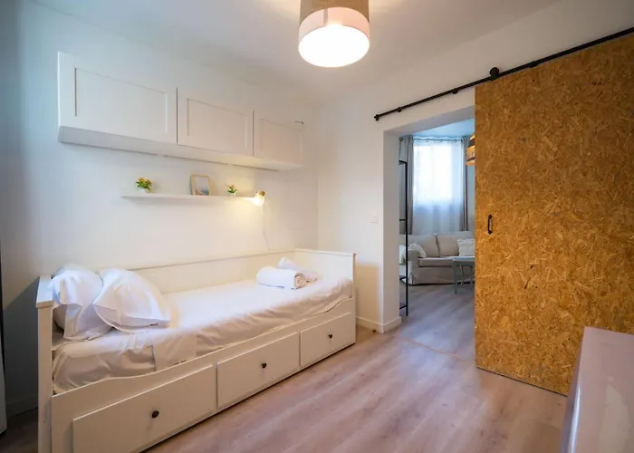 Cote Sable Ambiance Bord De Dans Le Centre * Αντίμπ